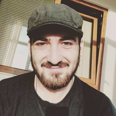  ,   Beka, 31 ,   