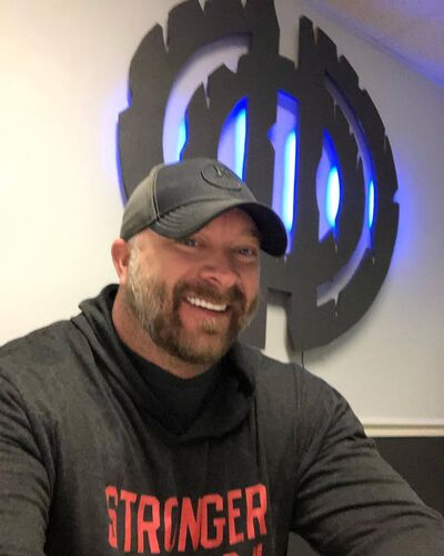  ,   Dan, 42 ,     , c 
