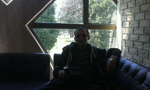  ,   Gosha, 48 ,   ,   , c 