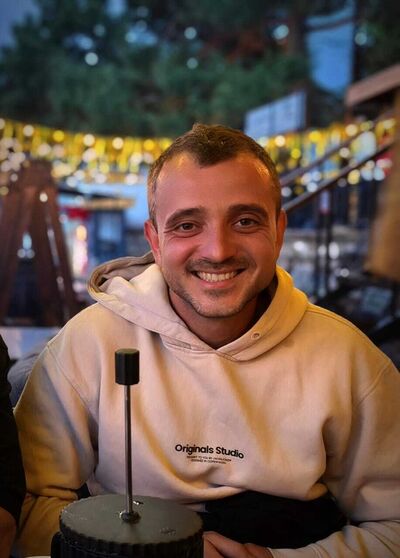  ,   Vladislav, 33 ,   ,   