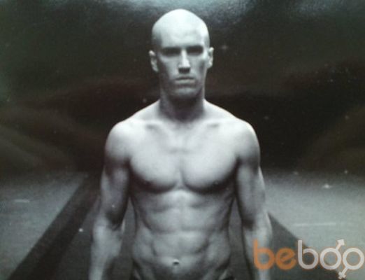  ,   Damien, 36 ,   