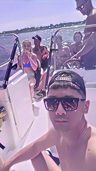  -,   Alex, 35 ,   ,   