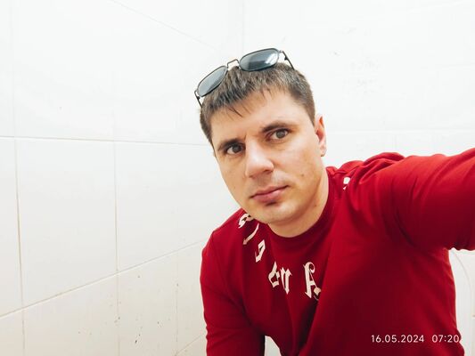  ,   Denis, 33 ,   ,   , c , 