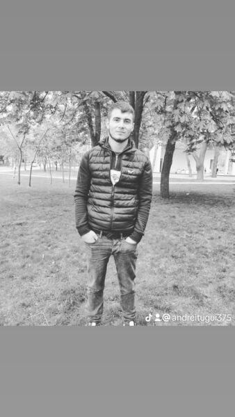  Praha,   Andrei, 25 ,   ,   