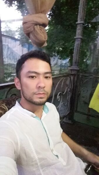 ,   Farrux, 32 ,   