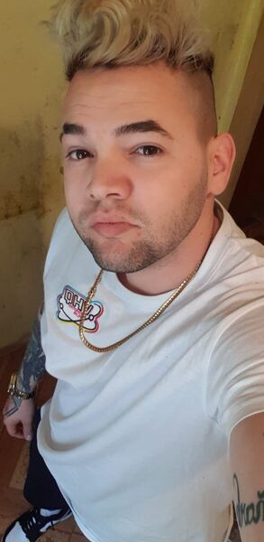  ,   Ariel, 29 ,   ,   , c 