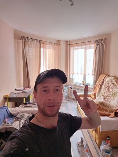  ,   Sasha, 42 ,     , c 