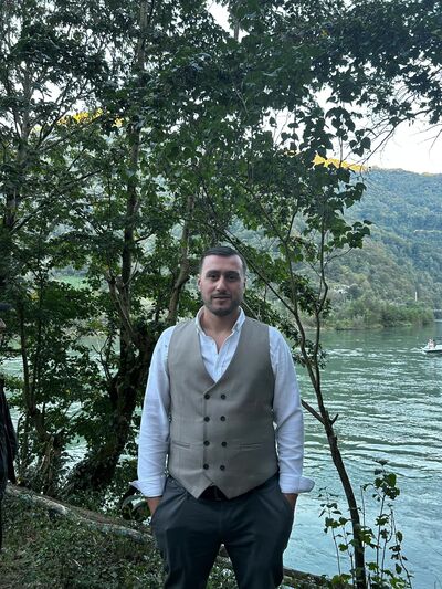  ,   Gio, 28 ,   ,   