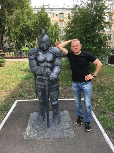  ,   Konstantin, 37 ,   ,   