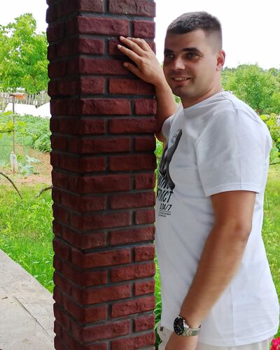  ,   Anton, 31 ,   ,   