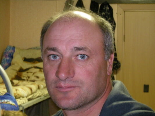  ,   Artur, 57 ,   
