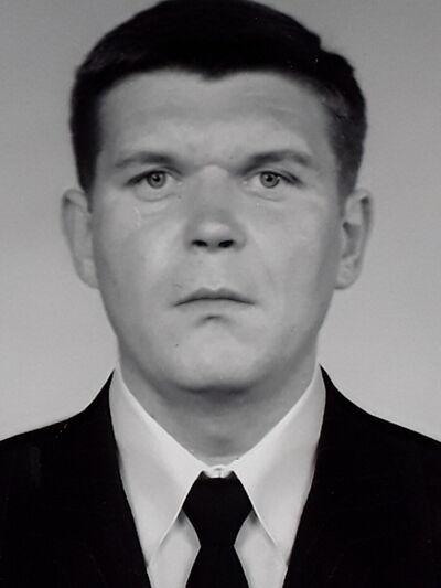  ,   OLEG, 51 ,   ,   , c , 