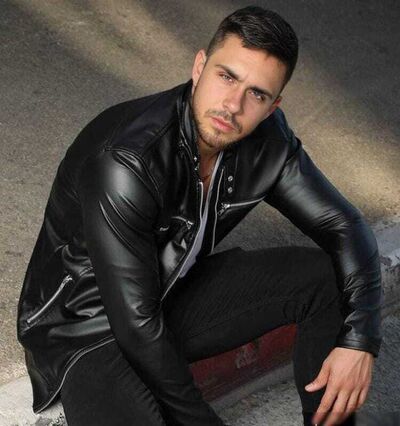  ,   Cristi, 23 ,   ,   