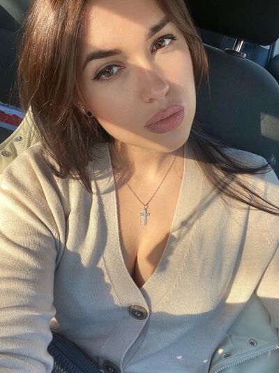  ,   Diana, 28 ,   ,   