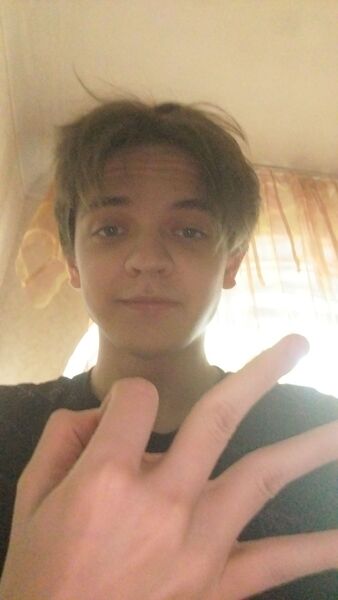  ,   Maksim, 21 ,   ,   