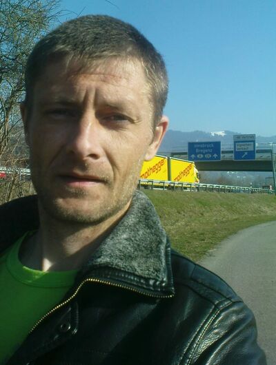  ,   Oleg, 44 ,   ,   