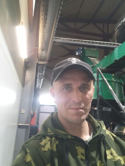  ,   Alexander, 42 ,   ,   