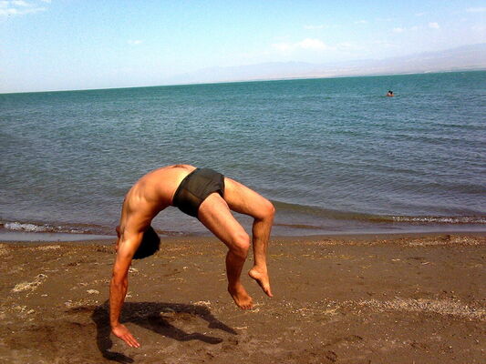  -,   Mumin, 32 ,   ,   , c 
