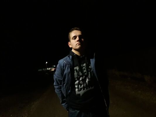  ,   Ivan, 22 ,   c 