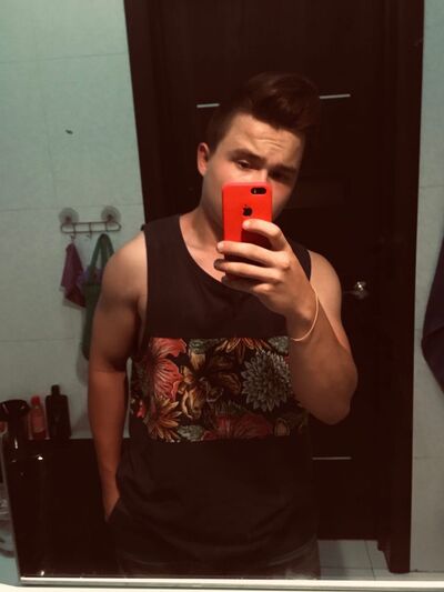  ,   Tolya, 20 ,     , c 