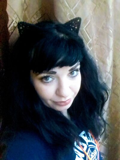  ,   Ekaterina, 43 ,   c 