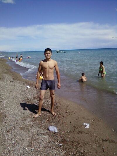  ,   Akrom, 34 ,   ,   , c 
