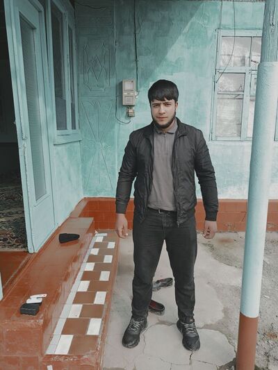  -,   Artur, 20 ,   ,   