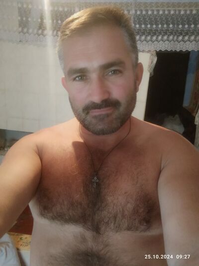  ,   Pavel, 47 ,   ,   
