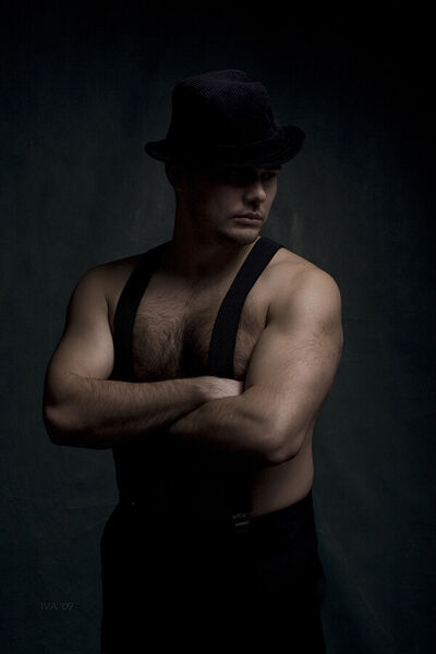  ,   Alex, 38 ,   