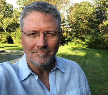  Lagos,   Tobi, 64 ,   ,   