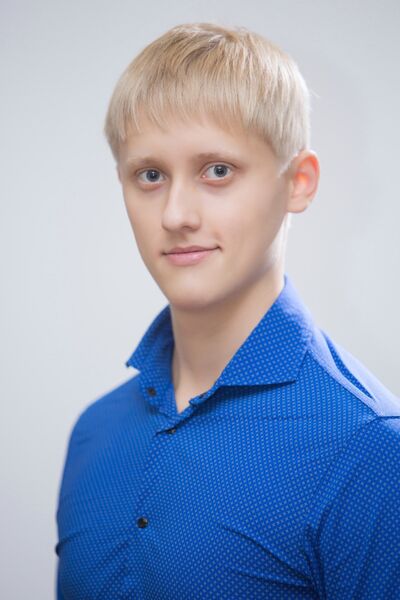  ,   Maxim, 31 ,   ,   