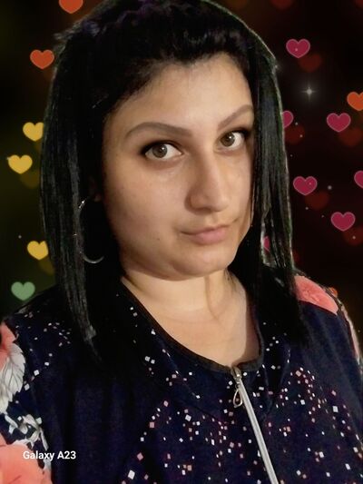  --,   Sara, 37 ,   ,   