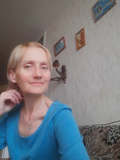 ,   Nadia, 51 ,   c 