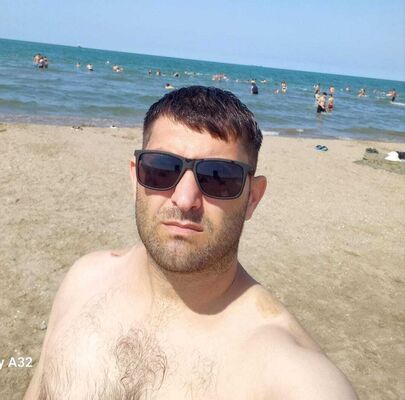  ,   Niko, 38 ,   ,   
