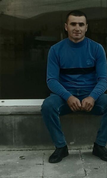  ,   Jon, 27 ,   ,   