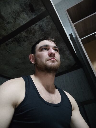 ,   Artyr, 31 ,   ,   