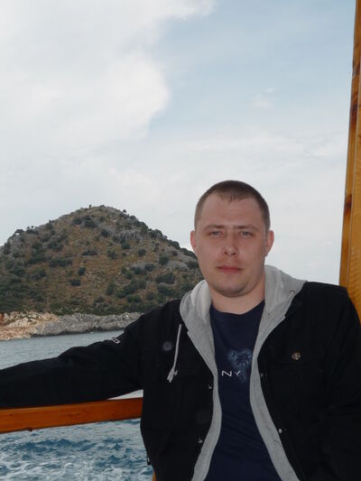  ,   Anton, 43 ,   