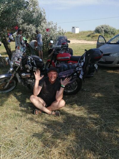  --,   , 44 ,  