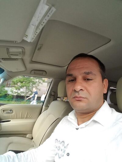  ,   Rafael, 40 ,   ,   