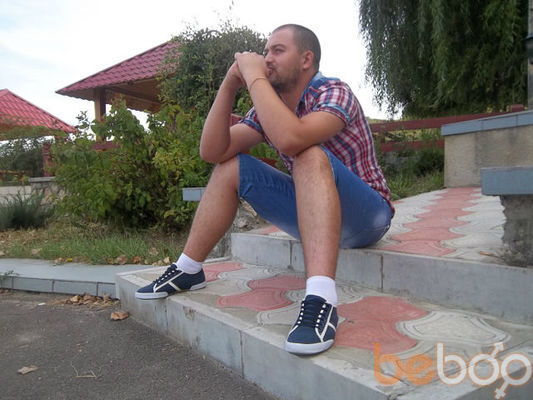  ,   Sasha, 34 ,   