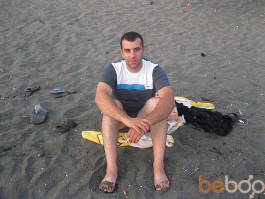  ,   Razmik, 43 ,   