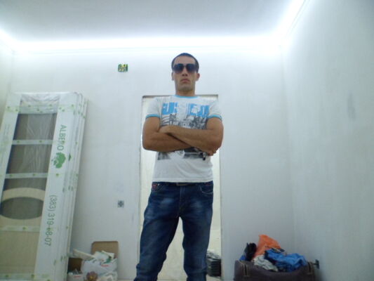  ,   Davronbek, 37 ,   