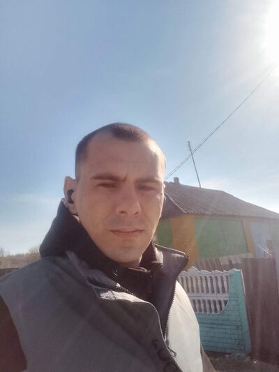  ,   Eduard, 32 ,     , c 