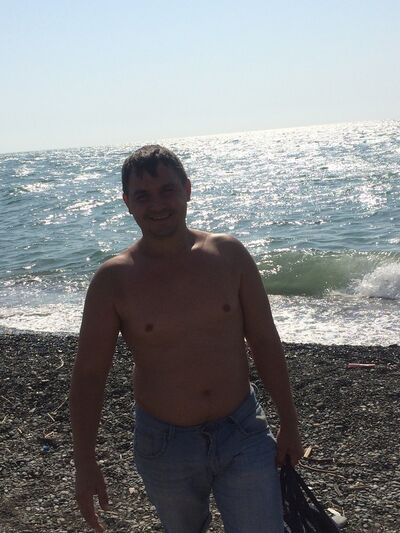   ,   Denis, 42 ,   