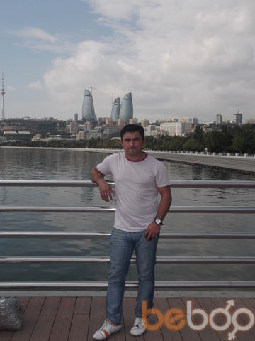  ,   Faradj, 44 ,  