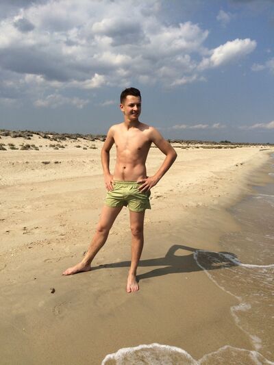  ,   Andrew, 31 ,   