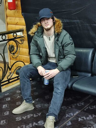  ,   Alik, 26 ,   ,   