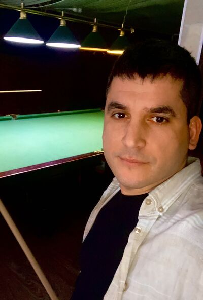  ,   Leon, 35 ,   ,   