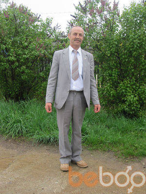  3883510  Ivan, 67 ,    