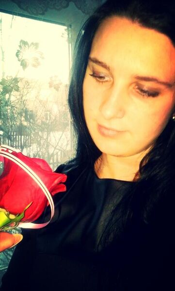  ,   Elena, 32 ,  